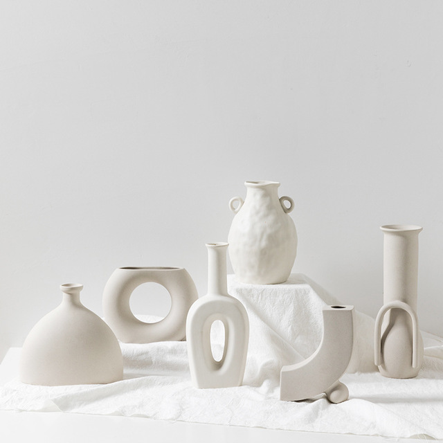 Nordic Ceramic Decorative Vase – Minimalist Home Décor
