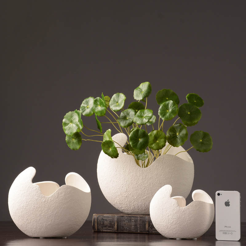 Simple White Ceramic Decorative Vase