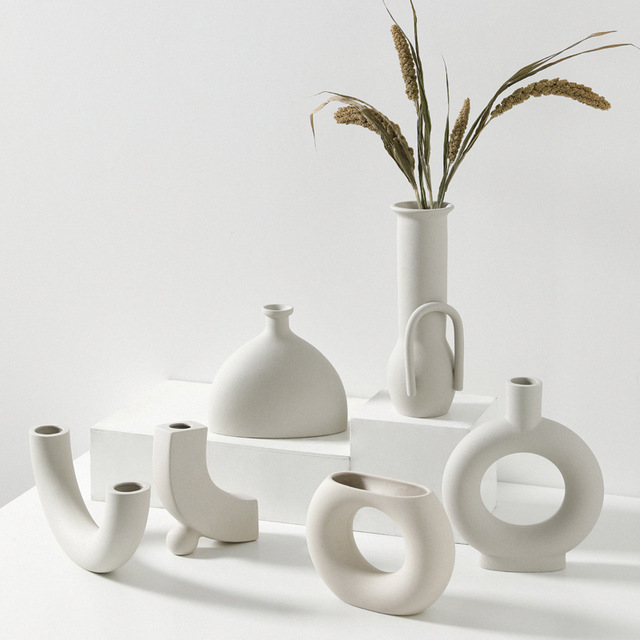 Nordic Ceramic Decorative Vase – Minimalist Home Décor
