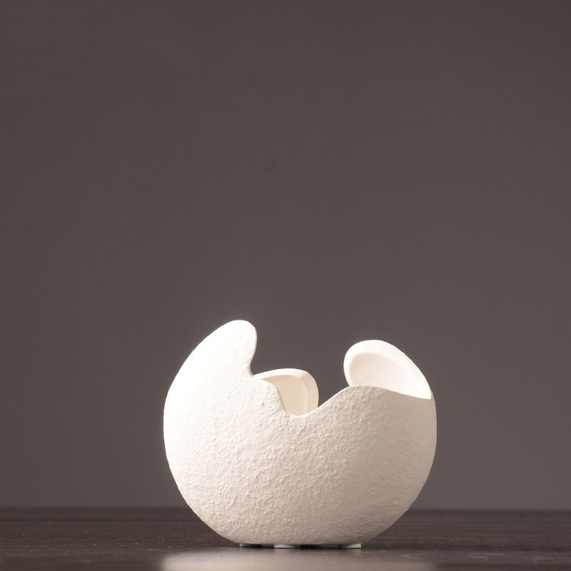 Simple White Ceramic Decorative Vase