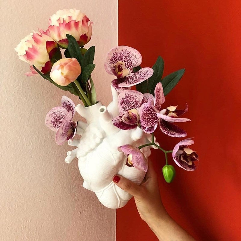 Nordic Style Sculptural Flower Vase – Modern Art Flower Pot for Home Decor, Desktop Ornament & Gift