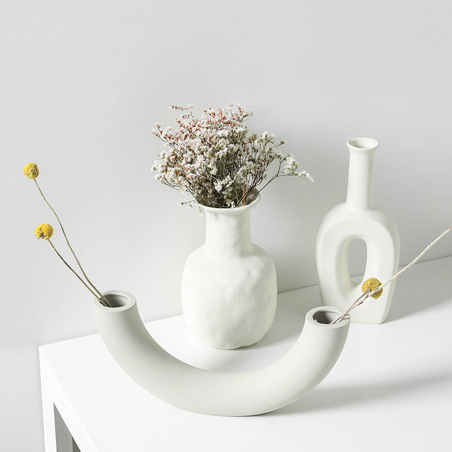 Nordic Ceramic Decorative Vase – Minimalist Home Décor